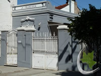 Casa Antigua "La Francisca" sobre calle Belgrano en Banfield Este.